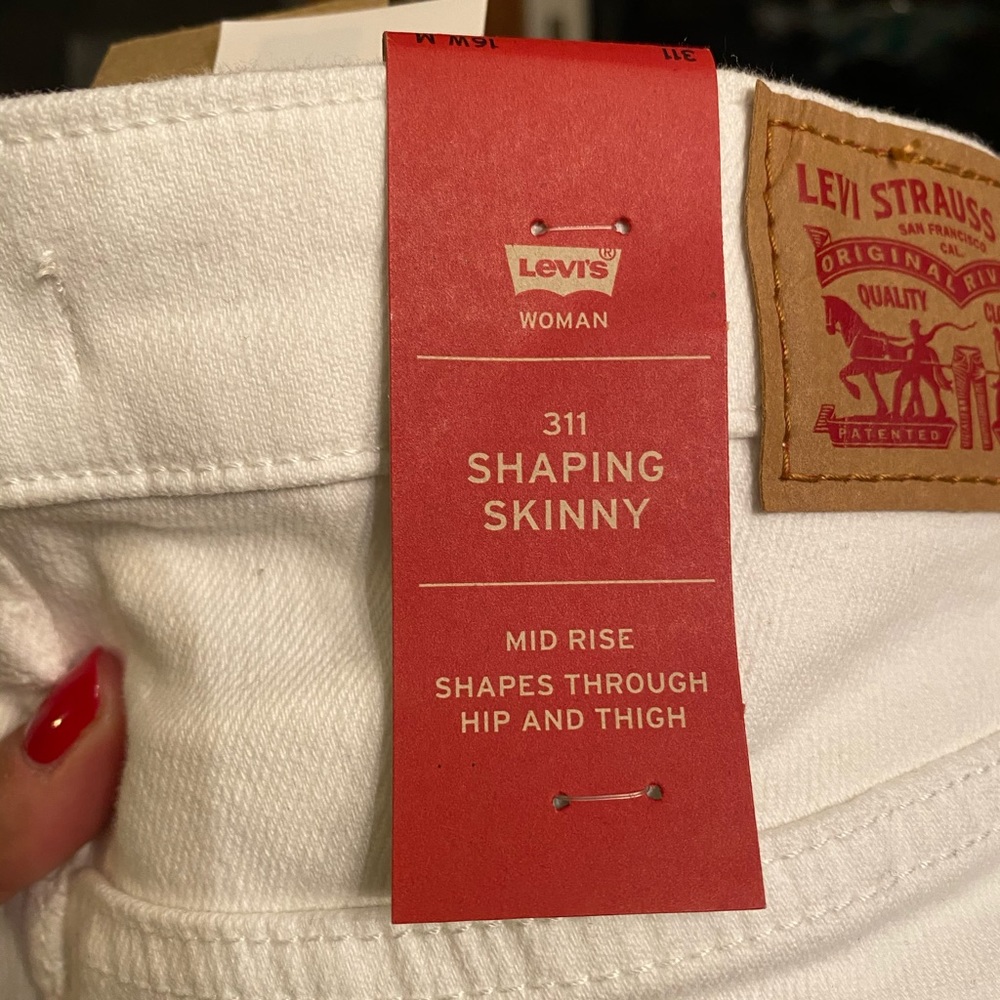 Levi’s Mid Rise Skinny Jeans